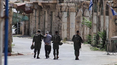 Israel arrests 30 more Palestinians in West Bank raids