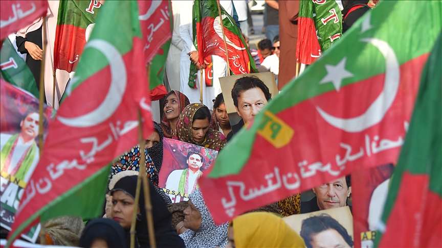 Pakistan government moves to ban jailed ex-Premier Khan's party