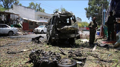 Au moins 5 morts et 20 blessés dans un attentat à la voiture piégée à Mogadiscio