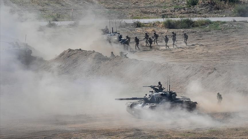 الدفاع التركية تعلن تحييد 7 إرهابيين شمالي سوريا والعراق