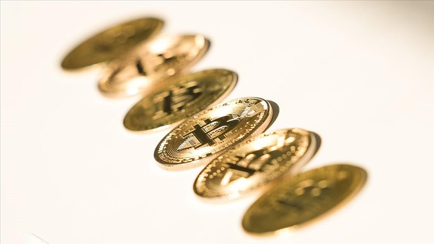 Bitcoin reaches 1-month high at $63,700
