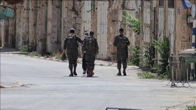 Ushtarët izraelitë arrestuan 20 palestinezë në Bregun Perëndimor