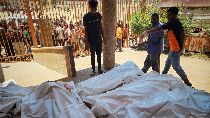 10 Palestinians killed in Israeli overnight airstrikes in central Gaza
