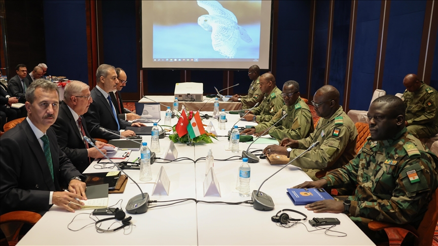 Turkish foreign minister attends joint working group meeting in Niger