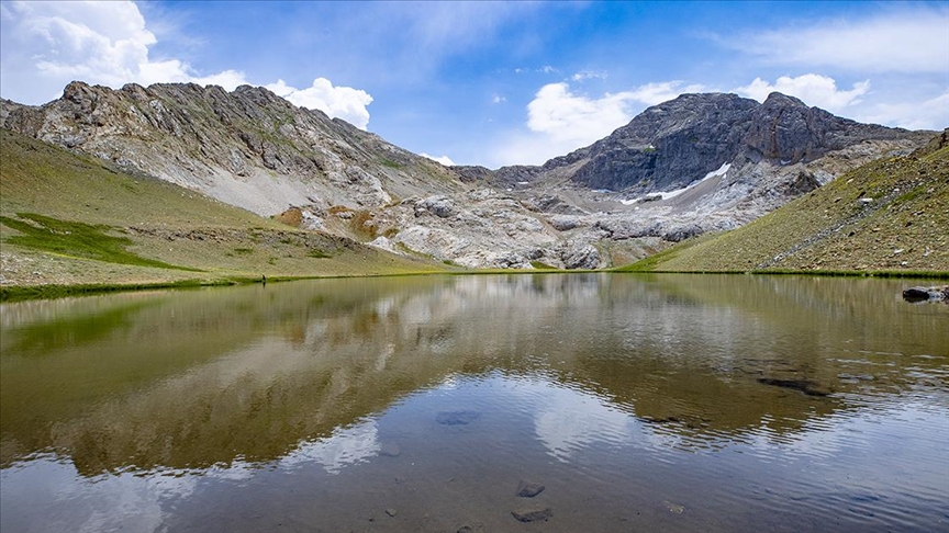Tunceli'nin zorlu tırmanışla ulaşılan saklı güzelliği doğaseverleri bekliyor
