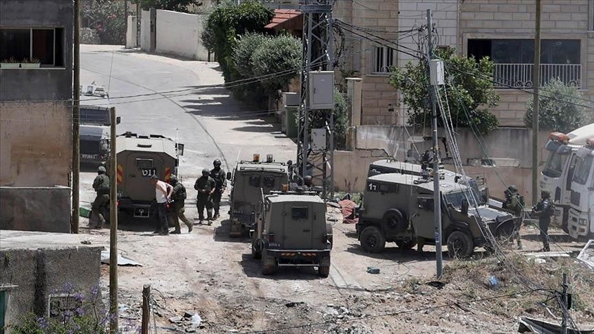 Израильская армия провела рейды в различных городах Западного берега Иордана 