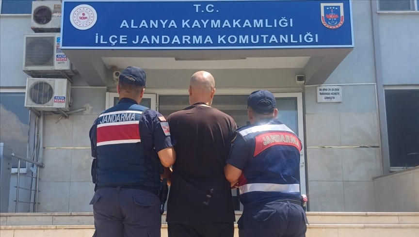 تركيا.. القبض على مواطن روسي مطلوب للإنتربول بمدينة ألانيا