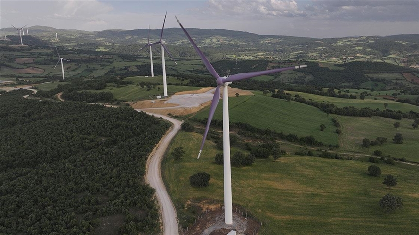Türkiye'nin rüzgar enerjisi kurulu gücü 13 bin megavat sınırında