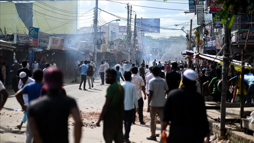 'Near-total' internet shutdown In Bangladesh as unrest kills at least 26