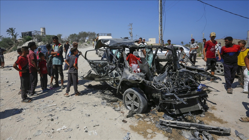 ВВС Израиля нанесли удар по автомобилю в Газе, 3 погибших