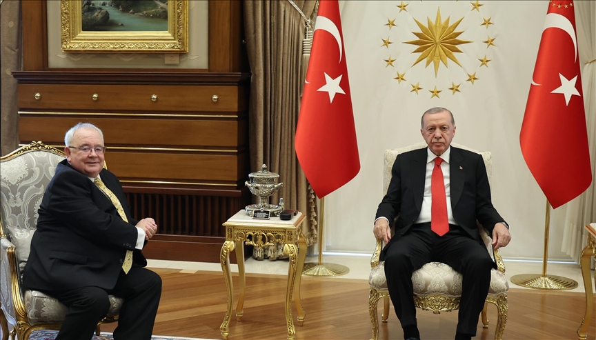 أردوغان يلتقي رئيس البرلمان الأيرلندي