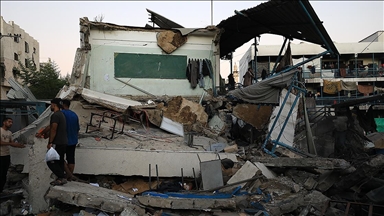 İsrail, Gazze'de Filistinlilerin toplandığı iki alanı hedef aldı, 6 kişi öldü
