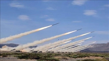 إسرائيل ترصد إطلاق 60 صاروخا من لبنان تجاه الشمال