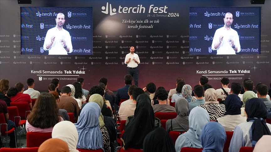 AA Akademi ve Yayın Koordinatörü Yahya Bostan, "TercihFest 2024"te öğrencilerle buluştu