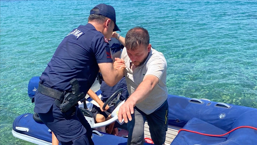 تركيا.. إنقاذ 20 مهاجرا غير نظامي في بحر إيجة