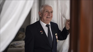 Kıbrıs gazisi, emekli Kıdemli Albay İzzettin Çopur, anılarını AA'ya anlattı