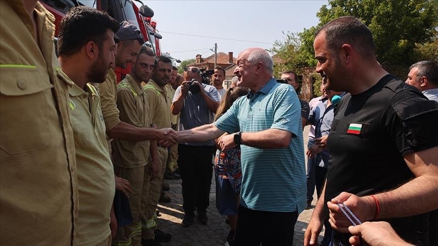 Премьер-министр Болгарии благодарит Турцию за помощь в тушении пожаров