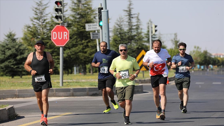 Niğde'de spor festivali ve yarı maraton koşusu sona erdi