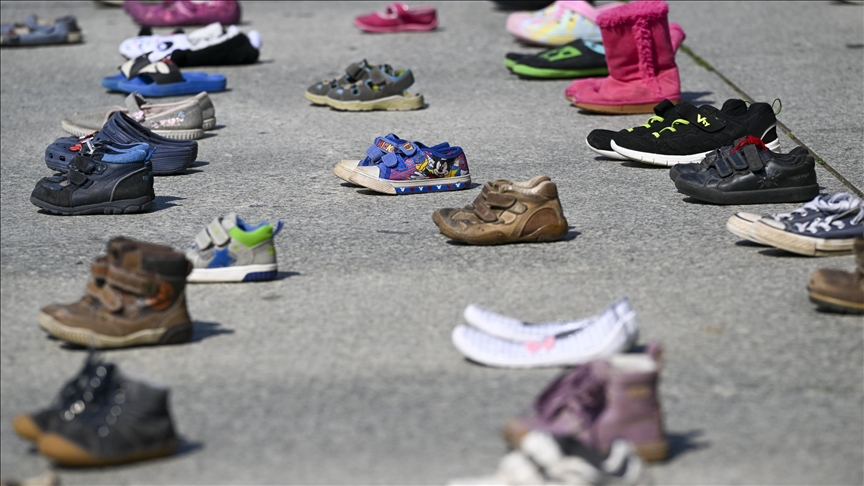 U Holandiji izloženo 16.000 pari cipela za ubijenu djecu Gaze