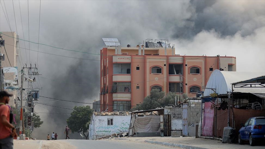 6 killed, including children, in Israeli airstrike on Gaza displaced residents 6 killed, including children, in Israeli airstrike on Gaza displaced residents