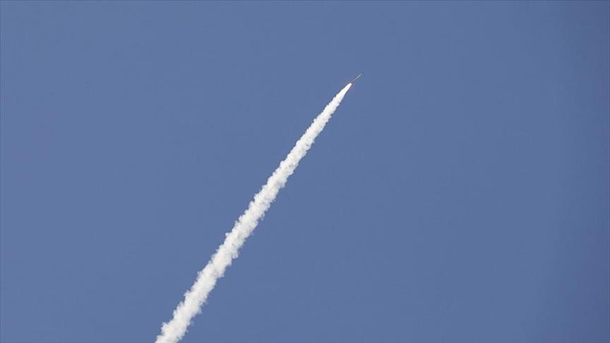 Houthis claim strikes on southern Israel, US ship