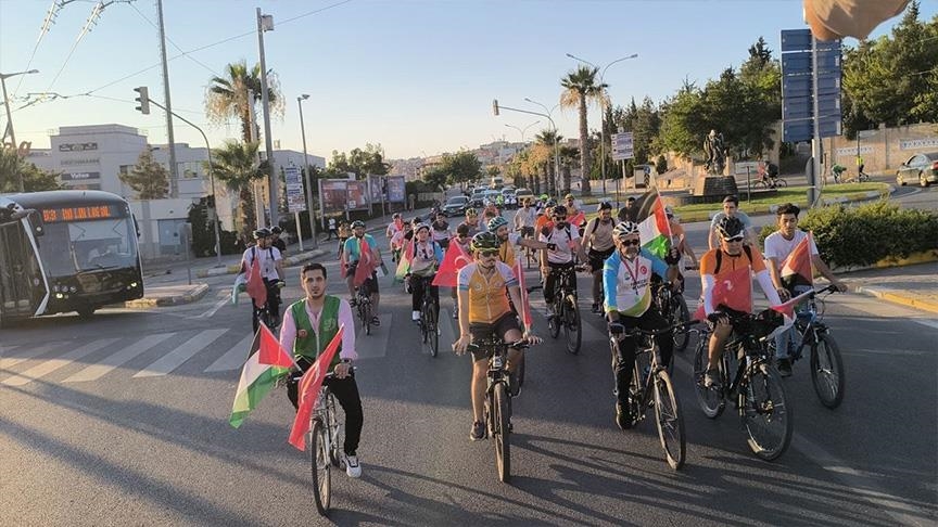شانلي أورفا التركية.. مسيرة درجات هوائية دعما لفلسطين