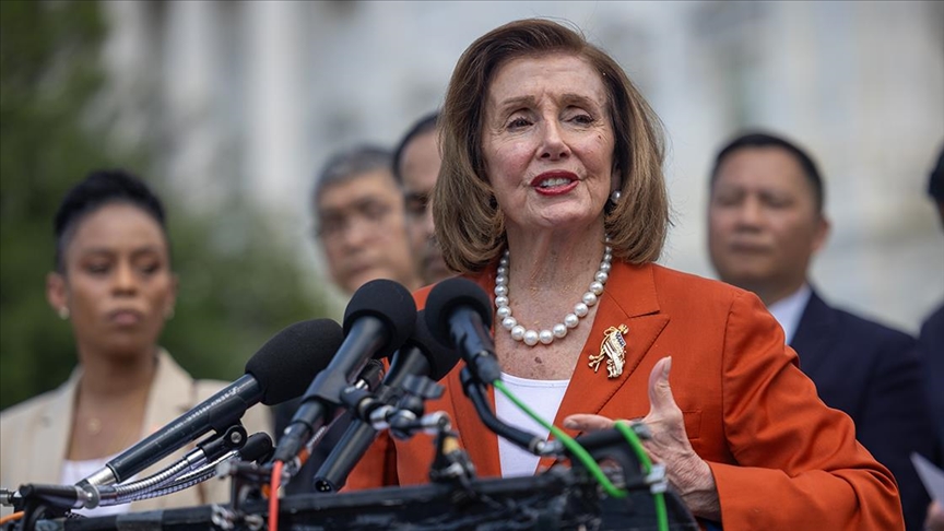 ABD'de Demokratların ileri gelenlerinden Pelosi, Kamala Harris konusunda sessiz kaldı