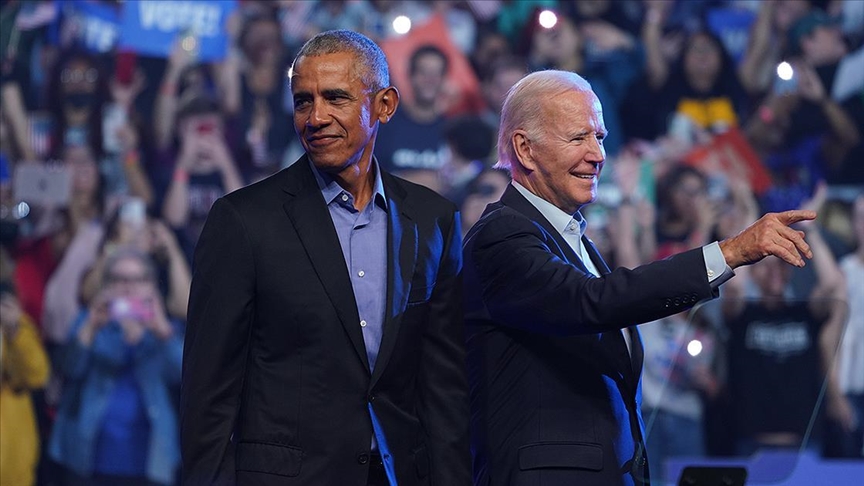 أوباما يشيد بانسحاب بايدن من سباق الرئاسة ويمتنع عن دعم هاريس
