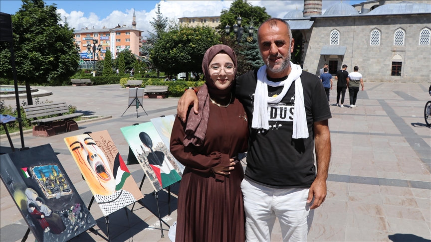 Отец и дочь художники рассказывают о геноциде Израиля против Палестины