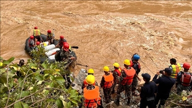 Kina: Desetine nestalih nakon poplava i urušavanja mosta, najmanje 25 poginulih