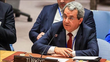 دبلوماسي تركي: لا ينبغي معاملة "واي بي جي" الإرهابي بسوريا كجهة مشروعة