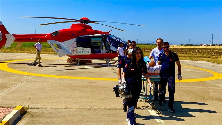 Diyarbakır'da ambulans helikopter kalça kemiği kırılan 79 yaşındaki hasta için havalandı