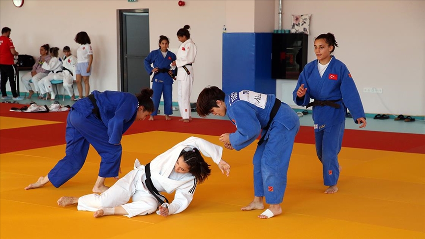 Olimpiyat yolunda Judo Milli Takımı'nın sağlığı onlara emanet