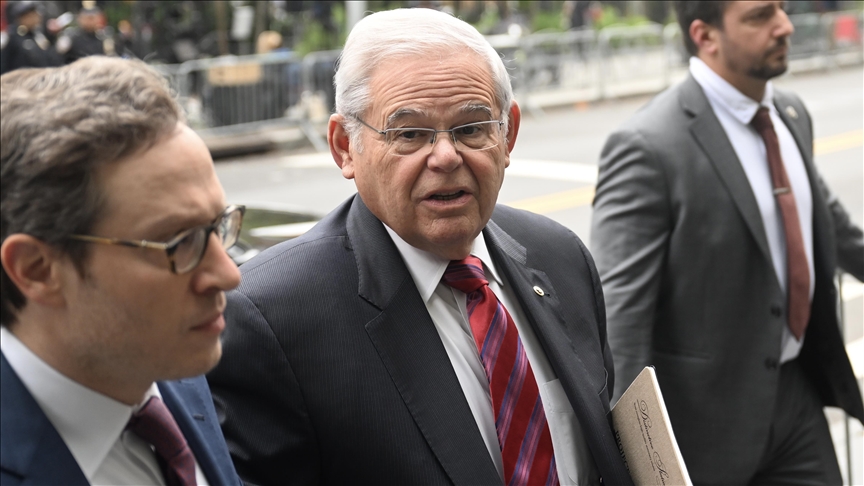 ABD'li Senatör Menendez'in 20 Ağustos'ta görevinden istifa edeceği iddia edildi