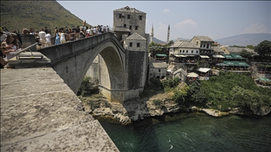 Mostarci o Starom mostu: Luk mosta bio nam je pred očima i dok je "ležao" duboko u Neretvi