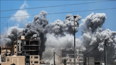 مقتل 6 فلسطينيين بقصف إسرائيلي على منزل وسط قطاع غزة 