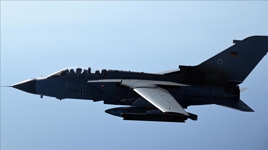 Italian Eurofighter jet crashes in Australia