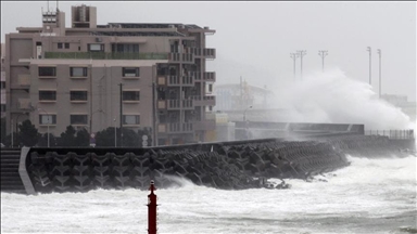 Typhoon disrupts flights in Taiwan, Philippines