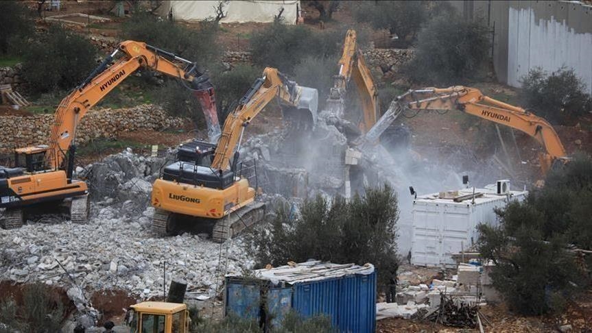 الضفة.. إسرائيل تهدم 5 منازل فلسطينية بدعوى “البناء دون ترخيص”