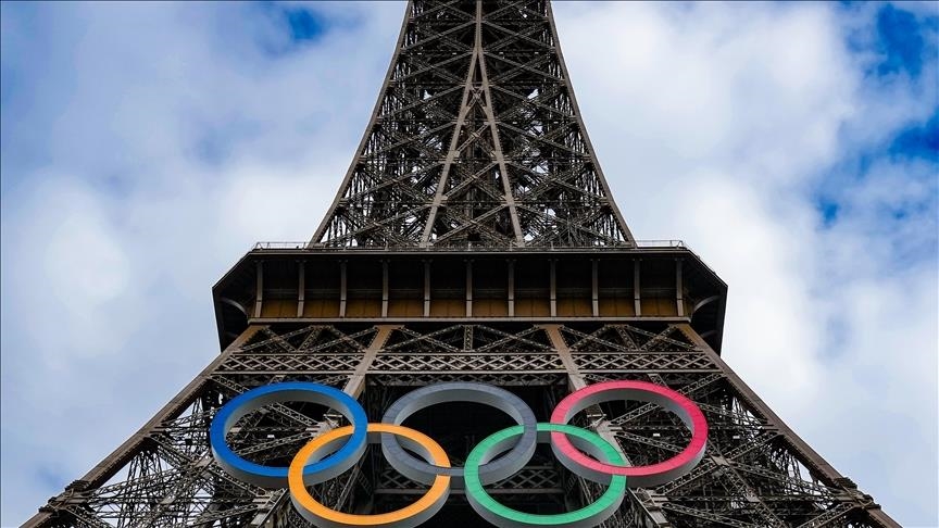 JO de Paris : les athlètes se plaignent du manque de nourriture au village olympique