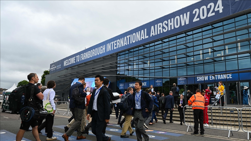 Aviation corporations seal quite a few offers at int’l airshow in UK