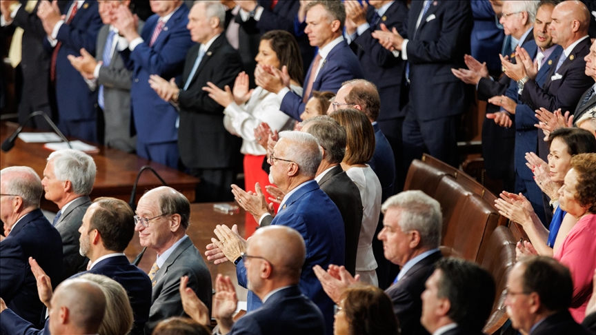 Netanyahu receives standing ovation from US lawmakers despite war crimes in Gaza