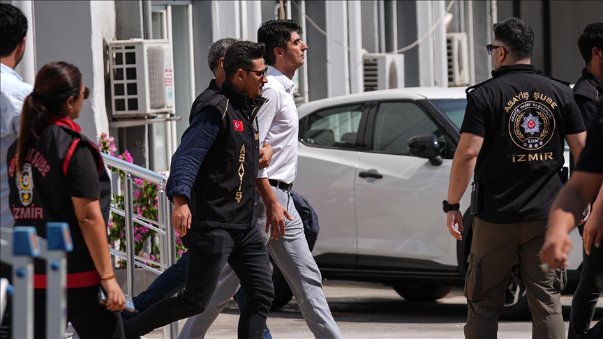 İzmir'de 2 kişinin akıma kapılarak ölümüne ilişkin 10 zanlı adliyede