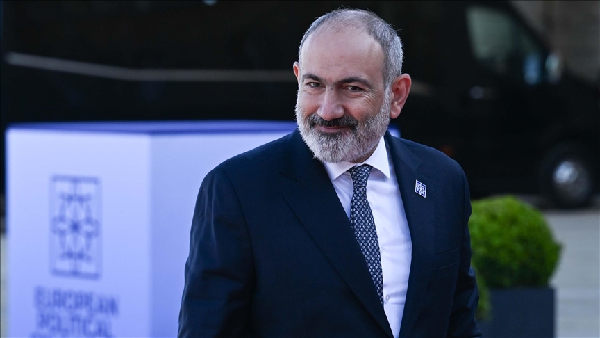 رئيس الوزراء الأرميني يتفقد معبرا حدوديا مع تركيا