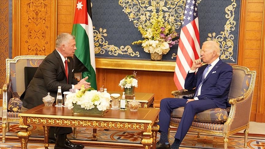 هاتفيا.. ملك الأردن وبايدن يبحثان المستجدات "الخطيرة" بغزة 