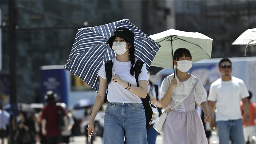 Health experts urge precautions as COVID-19 cases surge in Japan