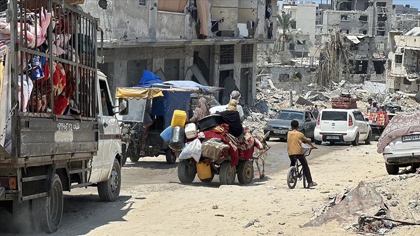 Gazze'deki Sivil Savunma: Gazze'de 1 milyon 300 bini aşkın Filistinli yerinden edildi