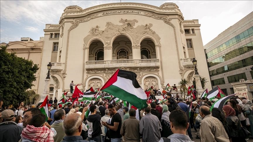 عشرات التونسيين يتظاهرون أمام سفارة واشنطن تضامنا مع الفلسطينيين