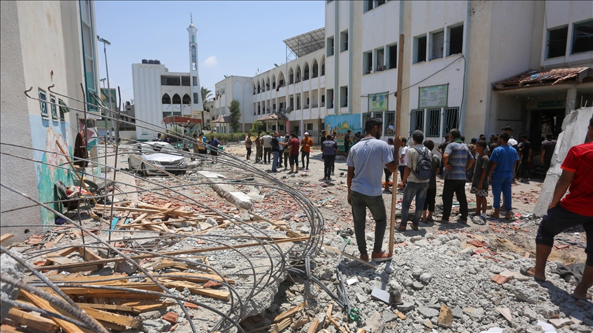 İsrail'in Gazze'de "güvenli" olduğunu iddia ettiği bölgelerdeki saldırılarında 54 kişi öldü