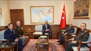 وزير الدفاع التركي يستقبل السفير الأمريكي في أنقرة